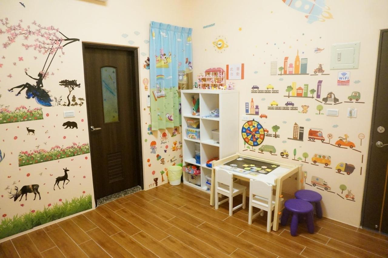 Holby No.8 Elevator Homestay Taitung Exterior photo