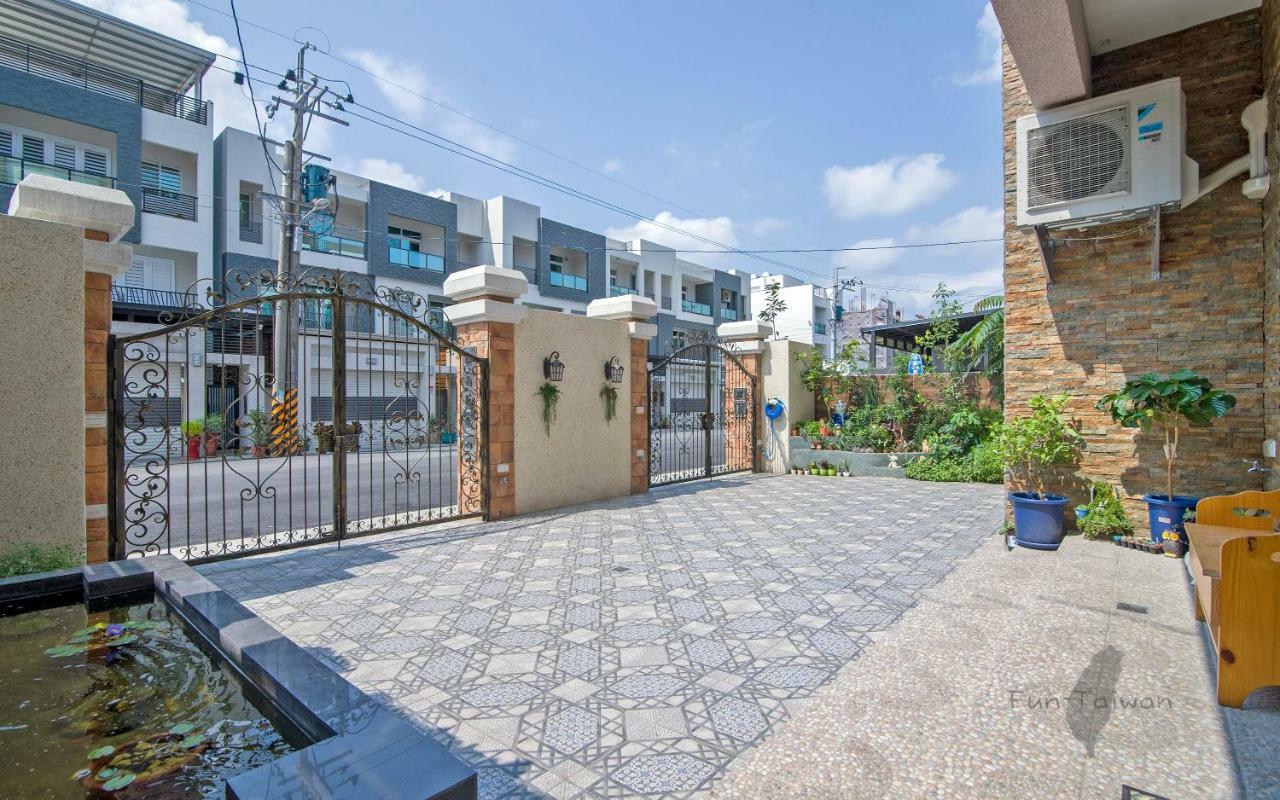 Holby No.8 Elevator Homestay Taitung Exterior photo